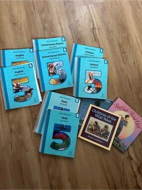 Oak Meadow Grade 5 Curriculum Set - Blue